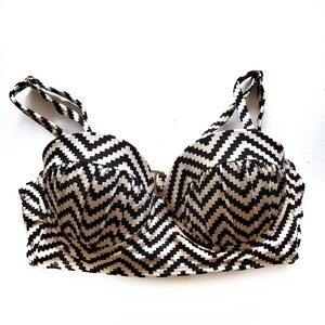 Xhilaration Bikini Top Size XS Chevron